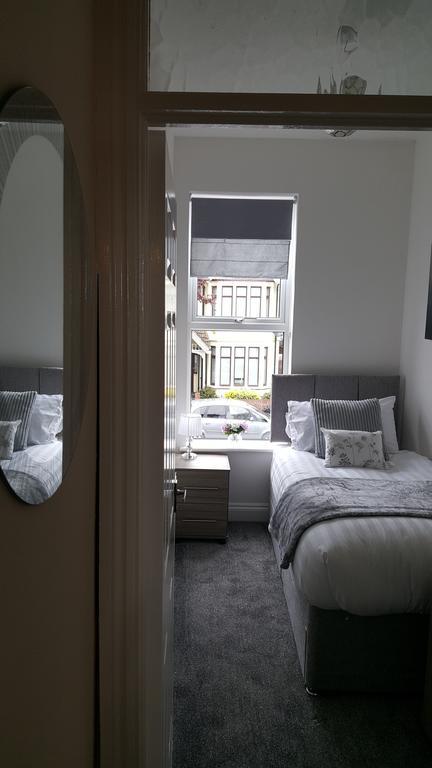 Seventy Eight Lägenhet Southend-on-Sea Exteriör bild
