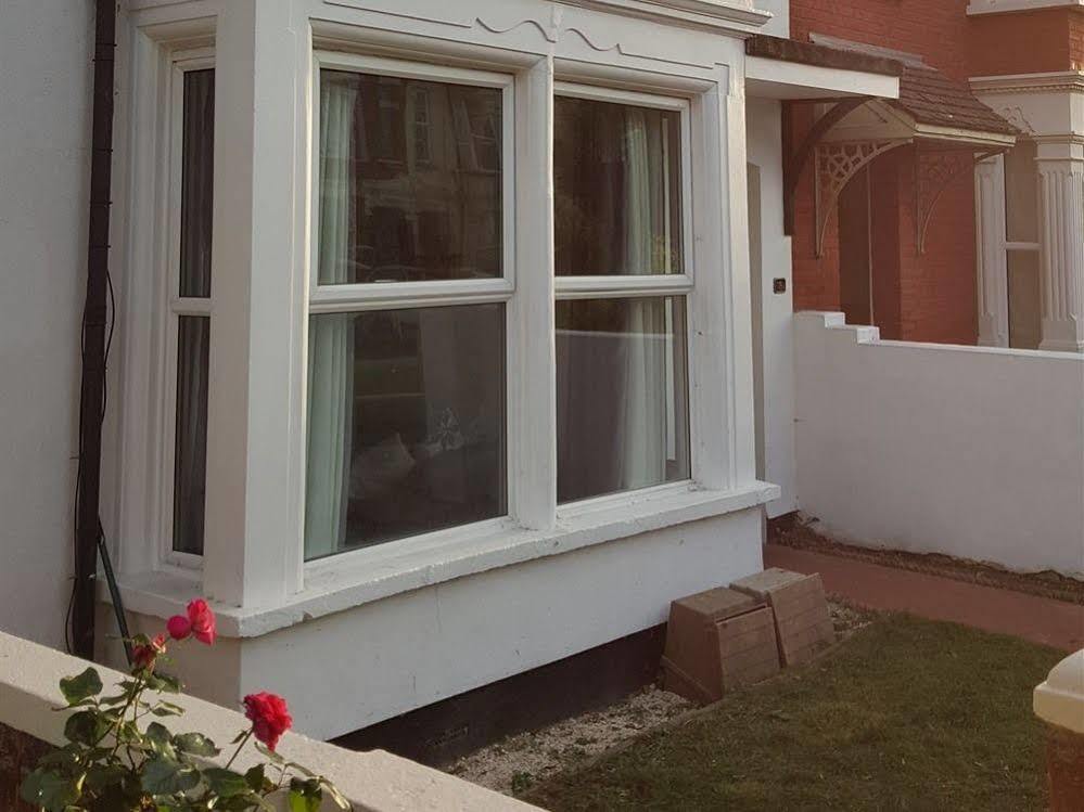 Seventy Eight Lägenhet Southend-on-Sea Exteriör bild